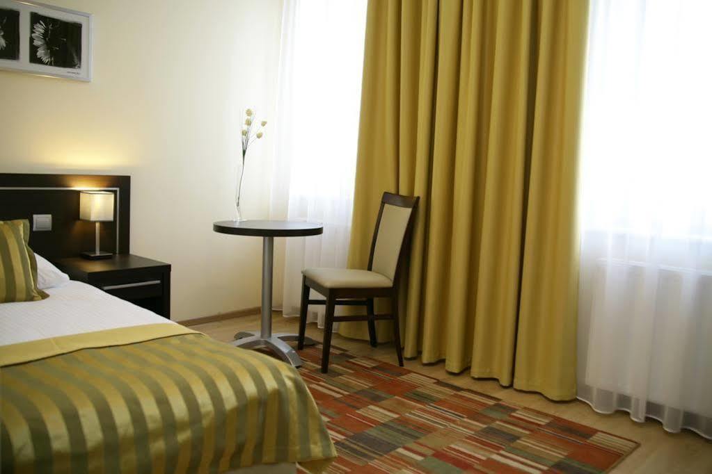 Hotel Safir Poznań Eksteriør bilde