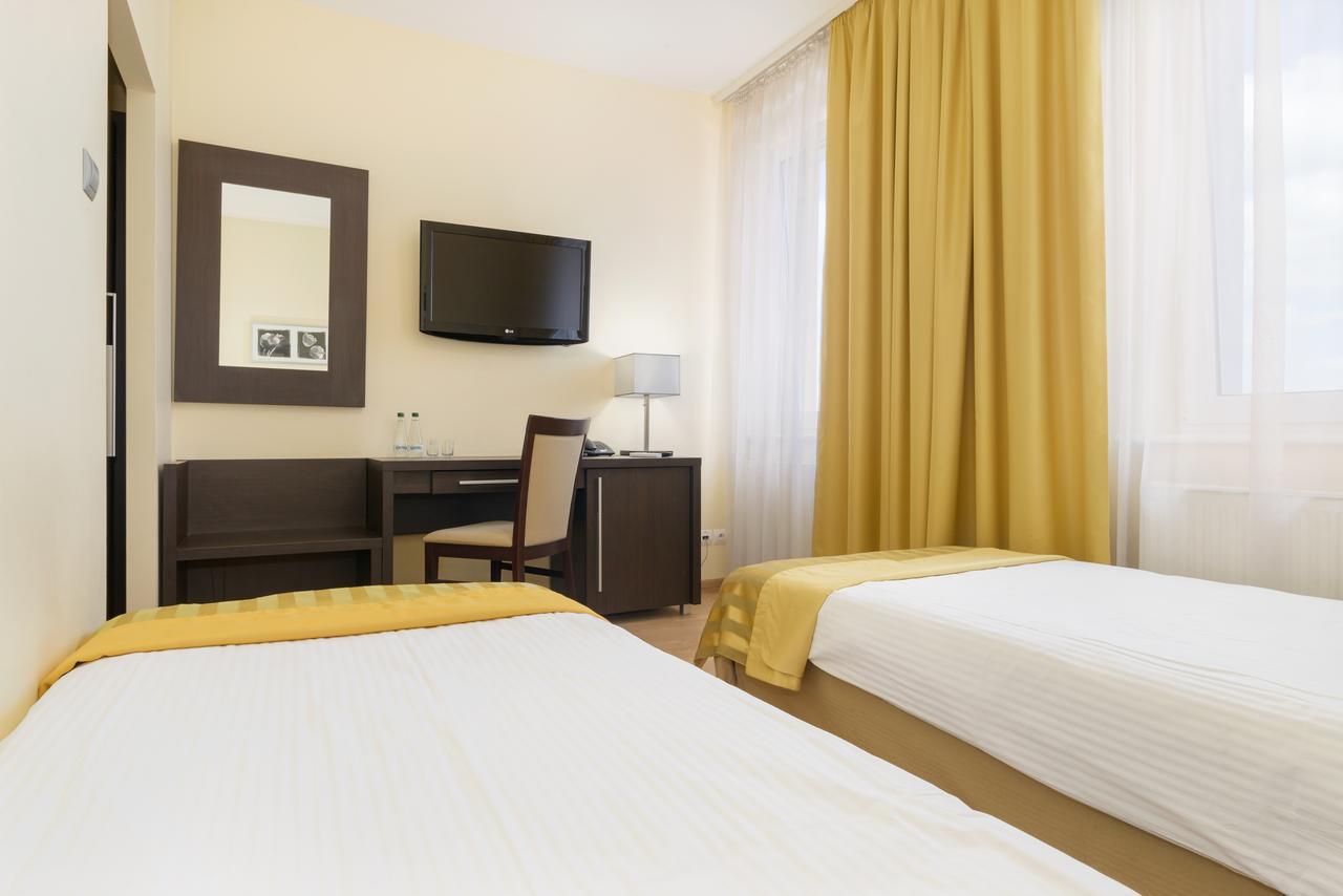Hotel Safir Poznań Eksteriør bilde