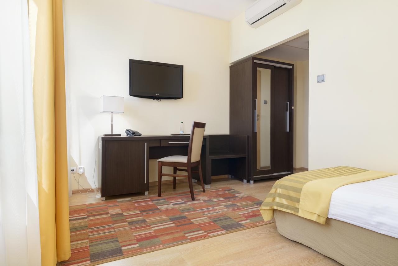 Hotel Safir Poznań Eksteriør bilde